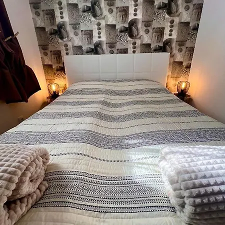 Jahor Cozyplace 28 Apartament *